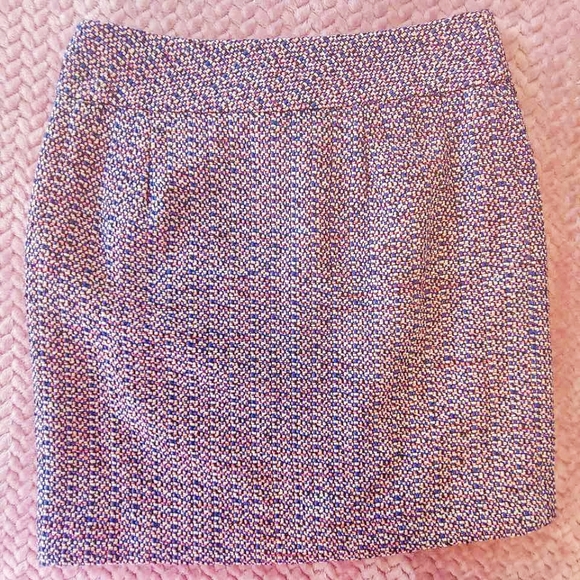 LOFT Dresses & Skirts - LOFT pink tweed mini skirt
